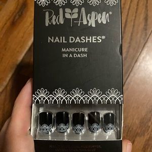 Red Aspen Nails - Mary Rules